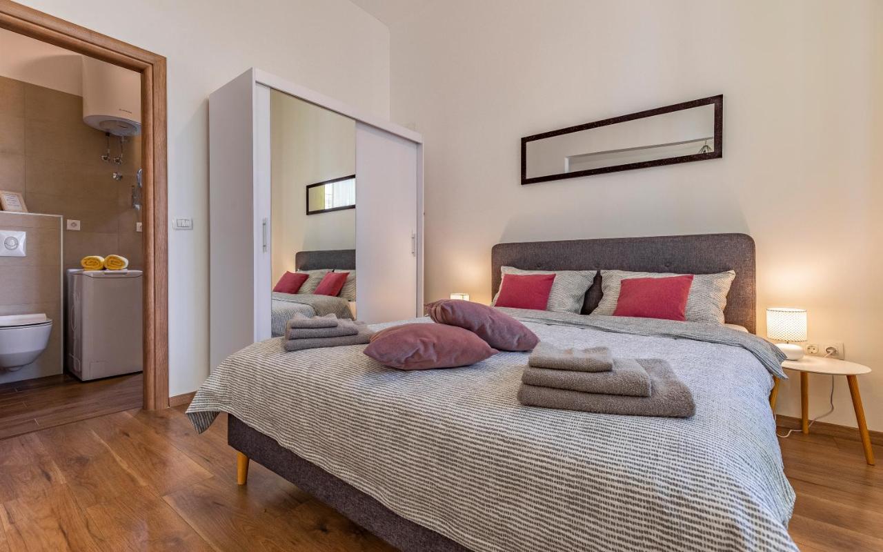 Apartment Dream Pula - City Centre Eksteriør billede